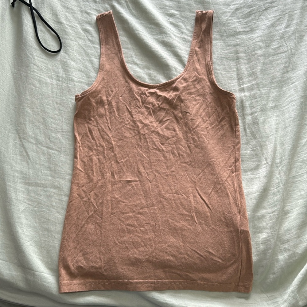Tan shirt // fitted // great condition